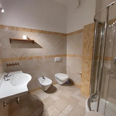 Peaceful Abbaechelu B4 1 Bedroom Sleeps 4 Unit 2 Appartamento