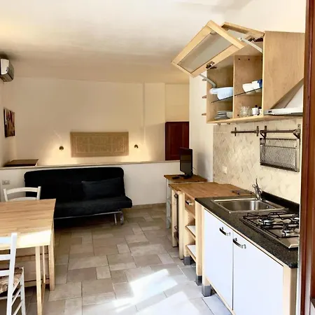 Peaceful Abbaechelu B4 1 Bedroom Sleeps 4 Unit 2 *