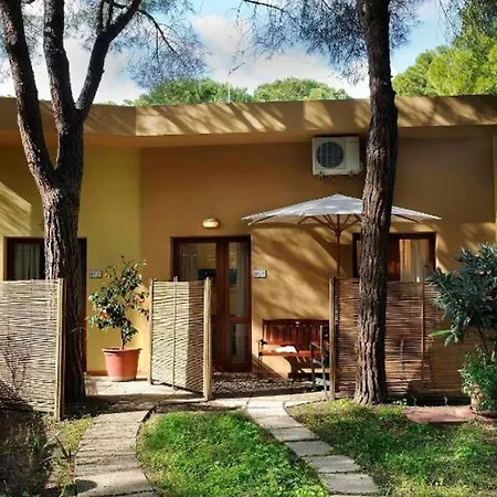 Peaceful Abbaechelu B4 1 Bedroom Sleeps 4 Unit 2 Santa Margherita di Pula