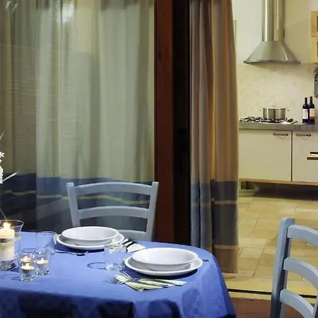 Peaceful Abbaechelu B4 1 Bedroom Sleeps 4 Unit 2 아파트