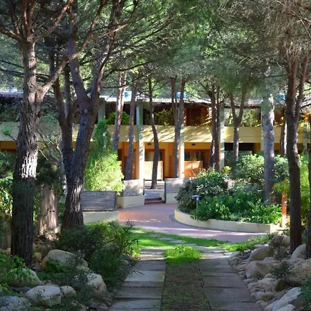 Peaceful Abbaechelu B4 1 Bedroom Sleeps 4 Unit 2 * Fort Village