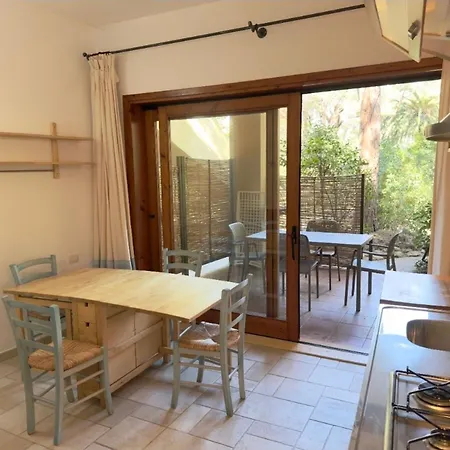 Peaceful Abbaechelu B4 1 Bedroom Sleeps 4 Unit 2 포트 빌리지