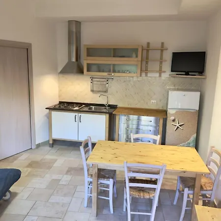 Apartment Peaceful Abbaechelu B4 1 Bedroom Sleeps 4 Unit 2 *